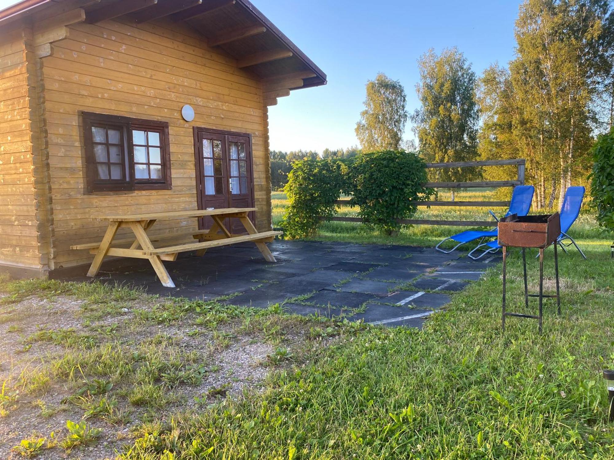 Zubites - 3 Villa Berzgale Bilik gambar